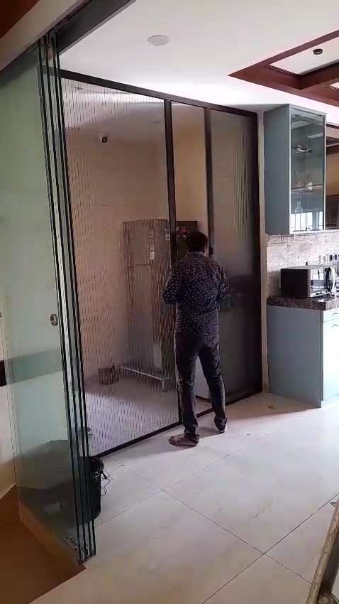 Pleated net installation