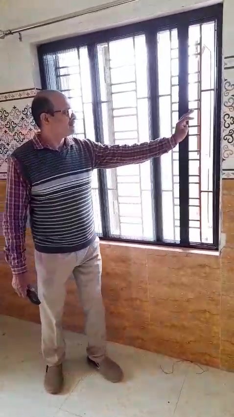 Magnetic net installation